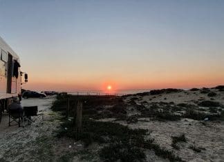 bakkie zonsondergang